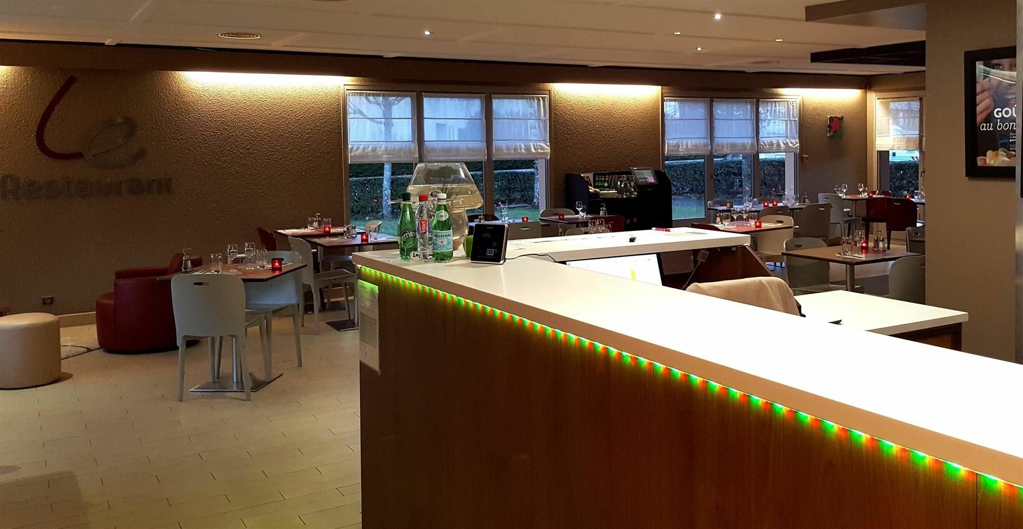 Hotel Restaurant Campanile Aurillac Kültér fotó